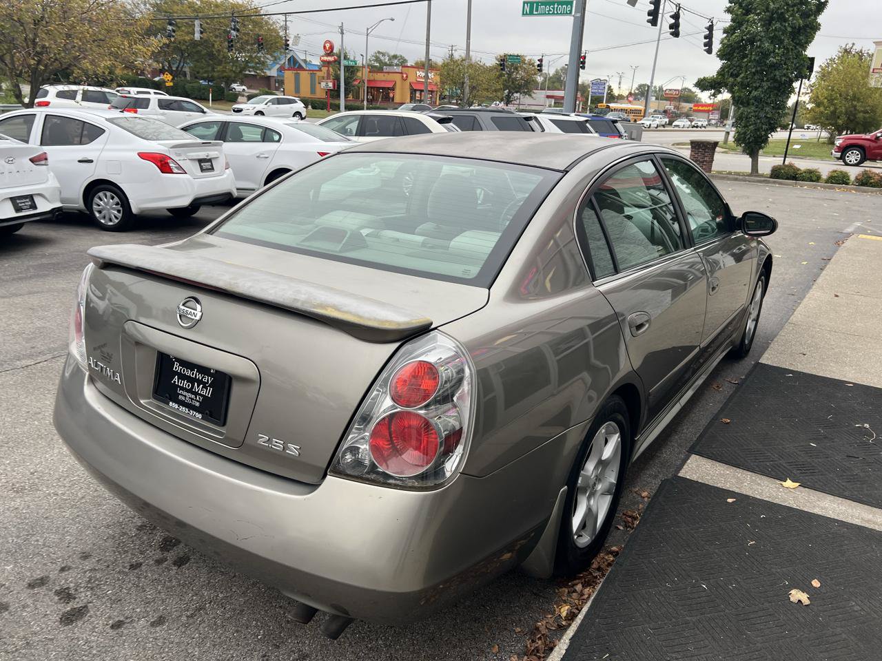 Used 2005 Nissan Altima 2.5 S w/ (F01) Convenience Pkg FWD image 7