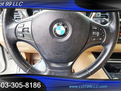 Used 2013 BMW 328i xDrive Sedan AWD/4WD image 25