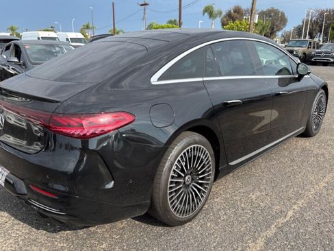 Used 2022 Mercedes-Benz EQS 450+ Sedan image 2
