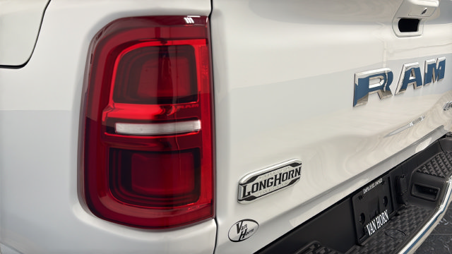 Used 2025 RAM 1500 Limited AWD/4WD image 43