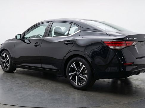 Used 2025 Nissan Sentra SV FWD image 6
