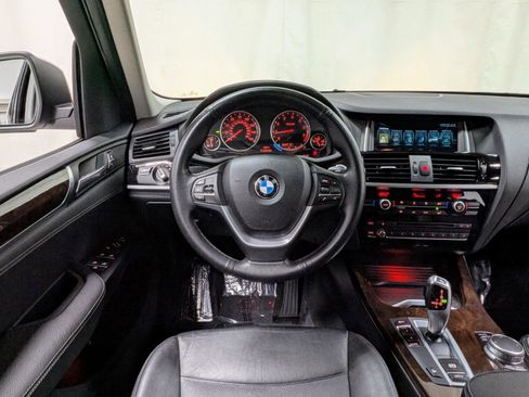 Used 2017 BMW X3 xDrive28i image 2