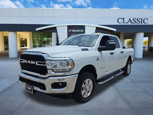 Used 2024 RAM 2500 Big Horn w/ Off Road Package AWD/4WD image 3