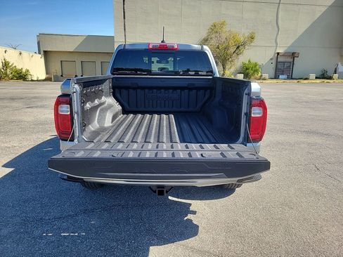 New 2026 GMC Canyon Elevation w/ Convenience Package image 14