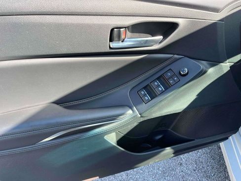 Used 2021 Toyota Avalon XSE image 12