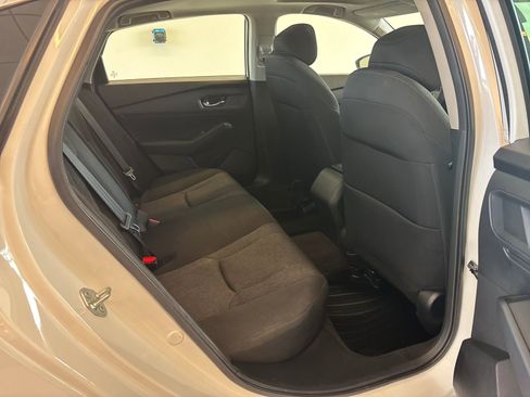 Certified 2023 Honda Accord EX image 9