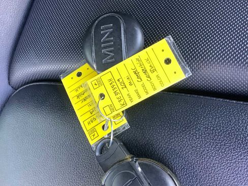 Used 2019 MINI Cooper S w/ Premium Package image 20