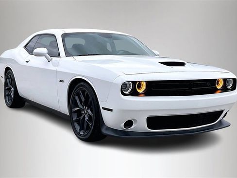 Used 2023 Dodge Challenger R/T w/ Blacktop Package image 1