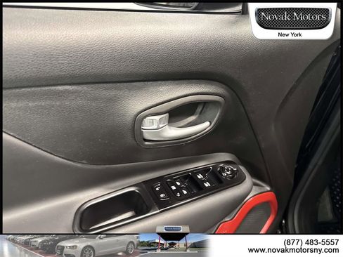 Used 2023 Jeep Renegade Trailhawk image 13