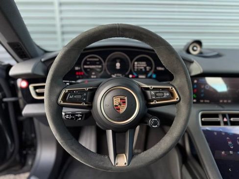 New 2025 Porsche Taycan 4S AWD/4WD image 17