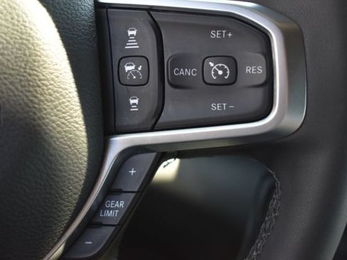 Used 2026 RAM 2500 Big Horn AWD/4WD image 27