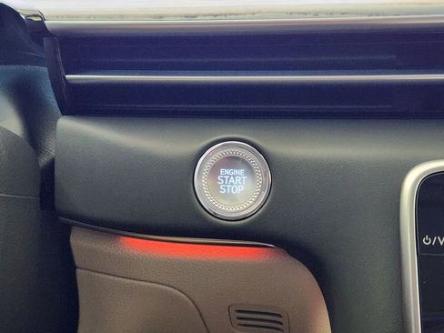 New 2026 Genesis GV80 3.5T Advanced image 16