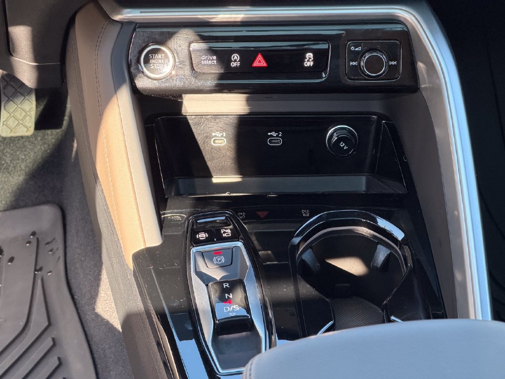 Used 2025 Audi Q5 Premium AWD/4WD image 22