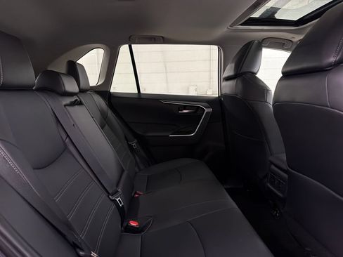 Used 2025 Toyota RAV4 XLE Premium FWD image 30