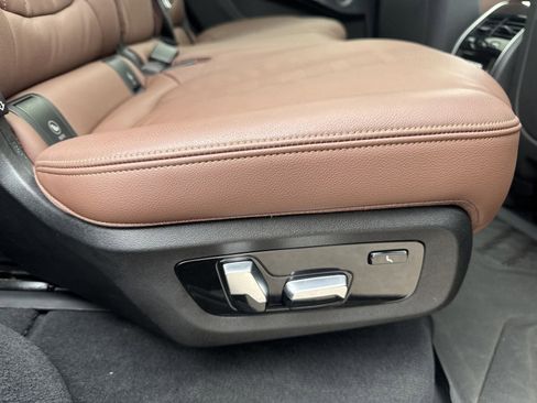 Used 2020 BMW X7 xDrive50i w/ Cold Weather Package image 45