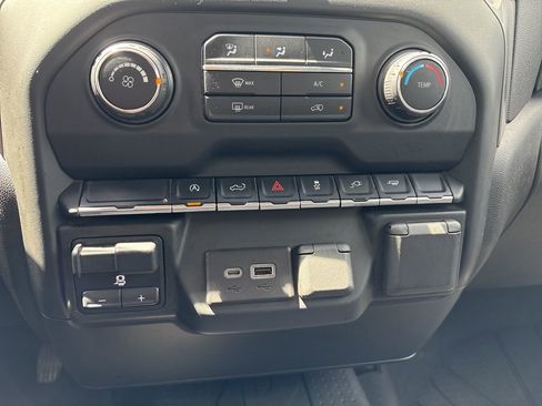 Used 2021 Chevrolet Silverado 1500 Custom image 20