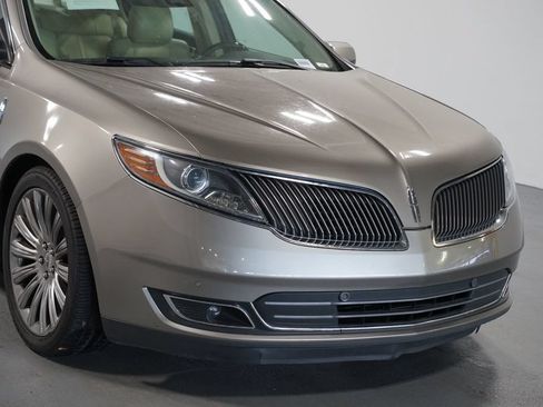 Used 2016 Lincoln MKS AWD w/ Equipment Group 101A image 4