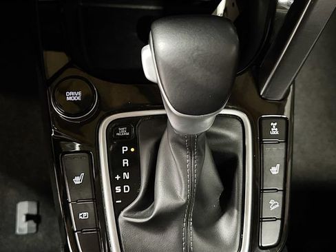 Used 2024 Kia Seltos EX image 17