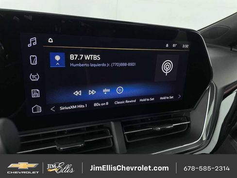 Used 2025 Chevrolet Trax RS w/ Sunroof Package FWD image 13