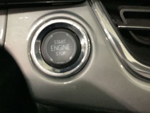 Used 2025 Chevrolet Trax LT w/ Driver Confidence Package image 16