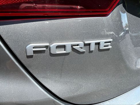 Used 2024 Kia Forte LXS FWD image 23