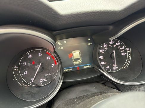 Used 2018 Alfa Romeo Stelvio AWD image 10