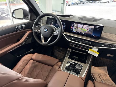 Used 2026 BMW X5 xDrive40i AWD/4WD image 48
