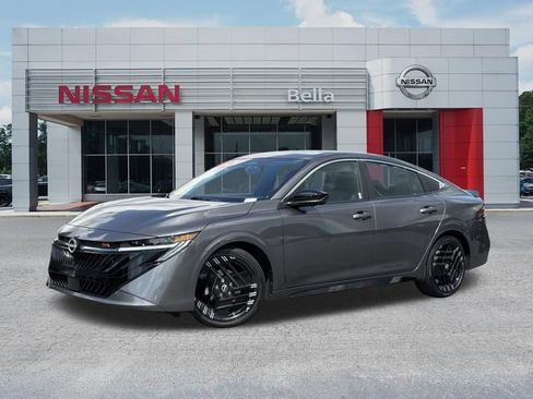 Certified 2026 Nissan Sentra SR w/ SR Premium Package FWD image 1