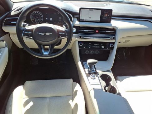 Used 2024 Genesis G70 2.5T RWD image 9
