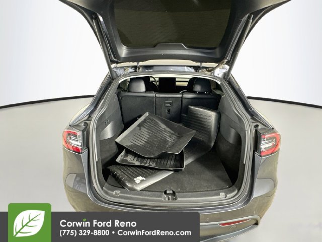 Used 2021 Tesla Model Y Long Range AWD/4WD image 27