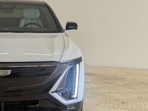New 2026 Cadillac Lyriq Sport image 11