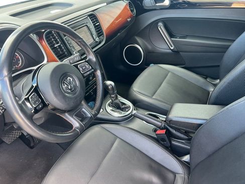 Used 2013 Volkswagen Beetle 2.5 image 7