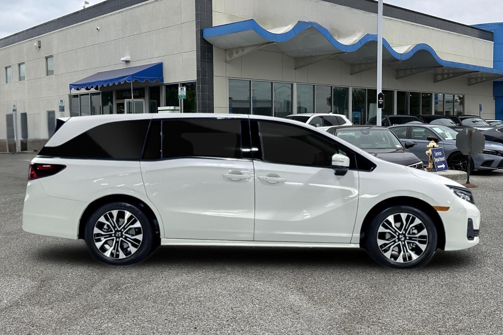 New 2027 Honda Odyssey Elite image 7