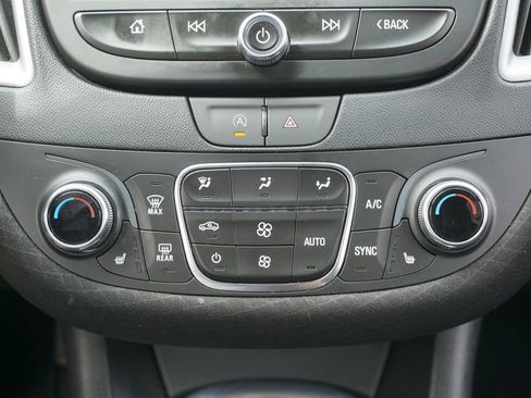 Used 2023 Chevrolet Malibu LT w/ Driver Confidence Package image 12