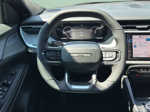 New 2026 Jeep Cherokee Laredo AWD/4WD image 25