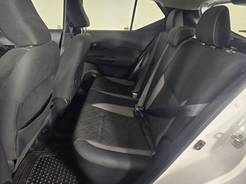 Used 2019 Nissan Kicks S w/ Exterior Package image 35