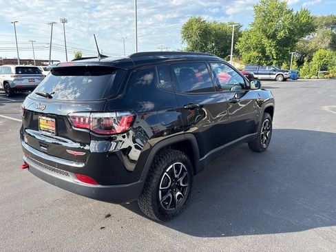Used 2025 Jeep Compass Trailhawk AWD/4WD image 5