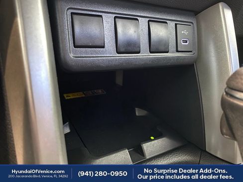 Used 2024 Toyota Corolla Cross LE w/ Moonroof Package FWD image 17