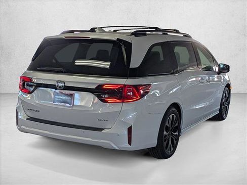 New 2026 Honda Odyssey Elite image 2