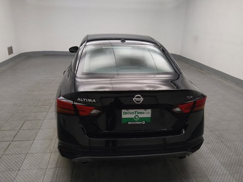 Used 2022 Nissan Altima 2.5 SR FWD image 6