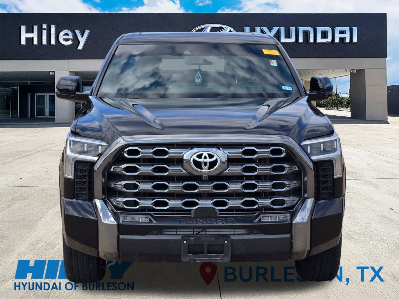 Used 2025 Toyota Tundra Platinum AWD/4WD image 8