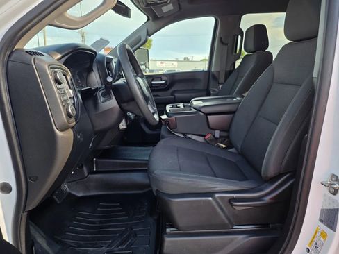 Used 2022 Chevrolet Silverado 2500 Custom w/ Infotainment Package AWD/4WD image 11