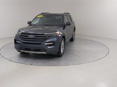 Certified 2023 Ford Explorer XLT w/ Equipment Group 202A AWD/4WD image 10