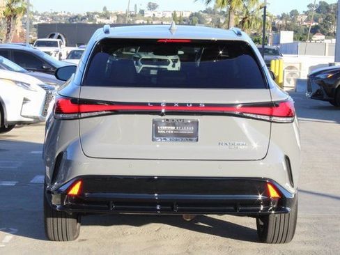 Certified 2025 Lexus RX 500h F Sport image 20