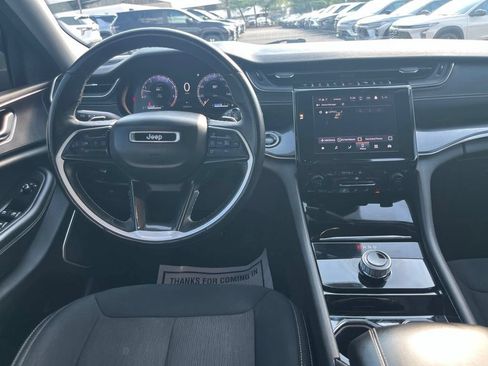 Used 2021 Jeep Grand Cherokee L Laredo w/ Luxury Tech Group I AWD/4WD image 18