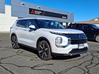 New 2025 Mitsubishi Outlander SE