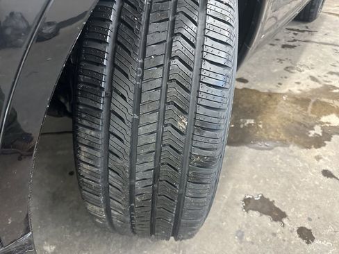 Used 2022 Land Rover Discovery HSE R-Dynamic image 37