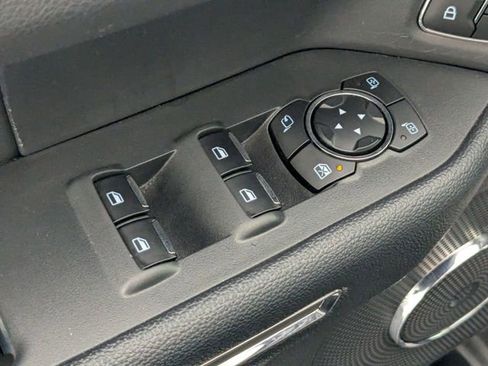 Used 2024 Ford Expedition Max XLT image 12