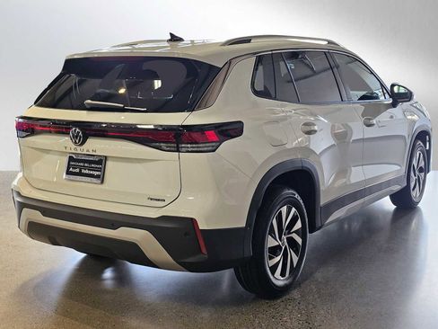 New 2026 Volkswagen Tiguan S image 7