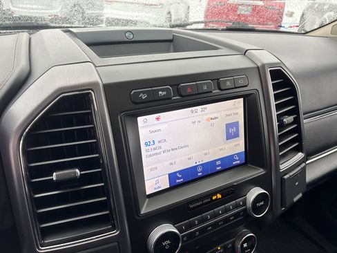 Used 2021 Ford Expedition Platinum image 19